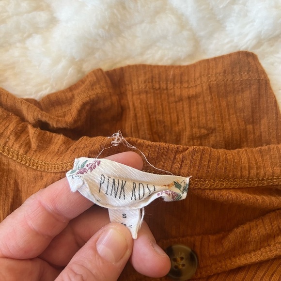 Pink Rose - Button-Down Top - Picture 2 of 4